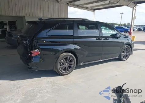 2025 Toyota Sienna Xse z USA, uszkodzony, nr VIN 5TDXRKEC5SS285815